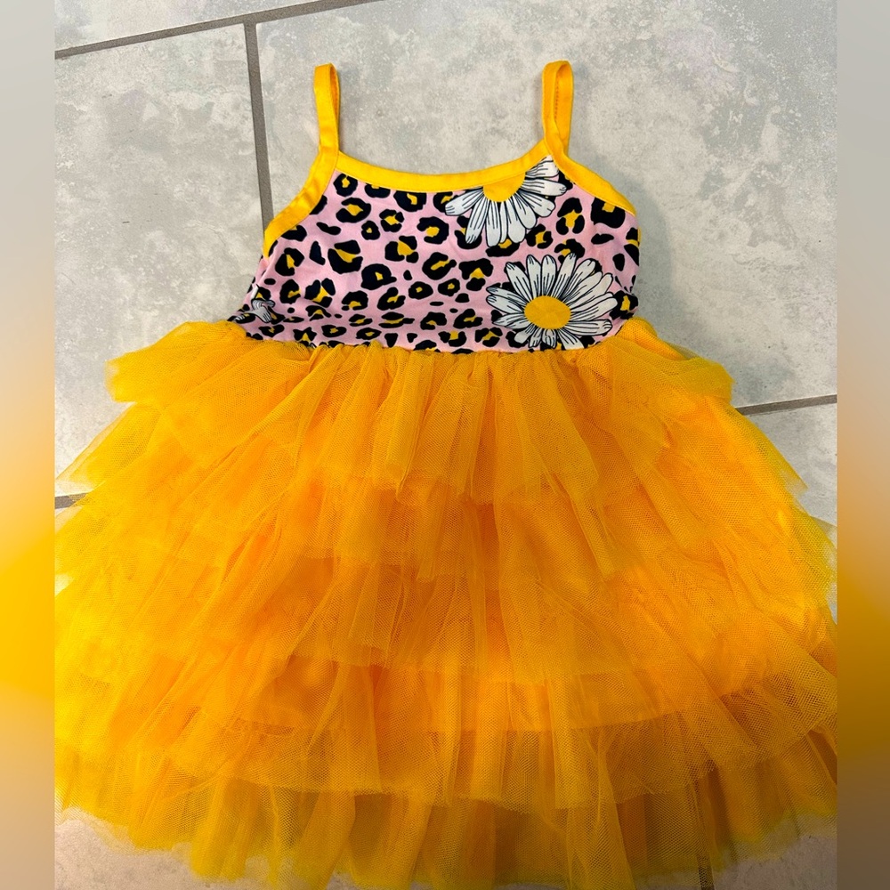 Toddler girl sunflower leopard dress size 2t